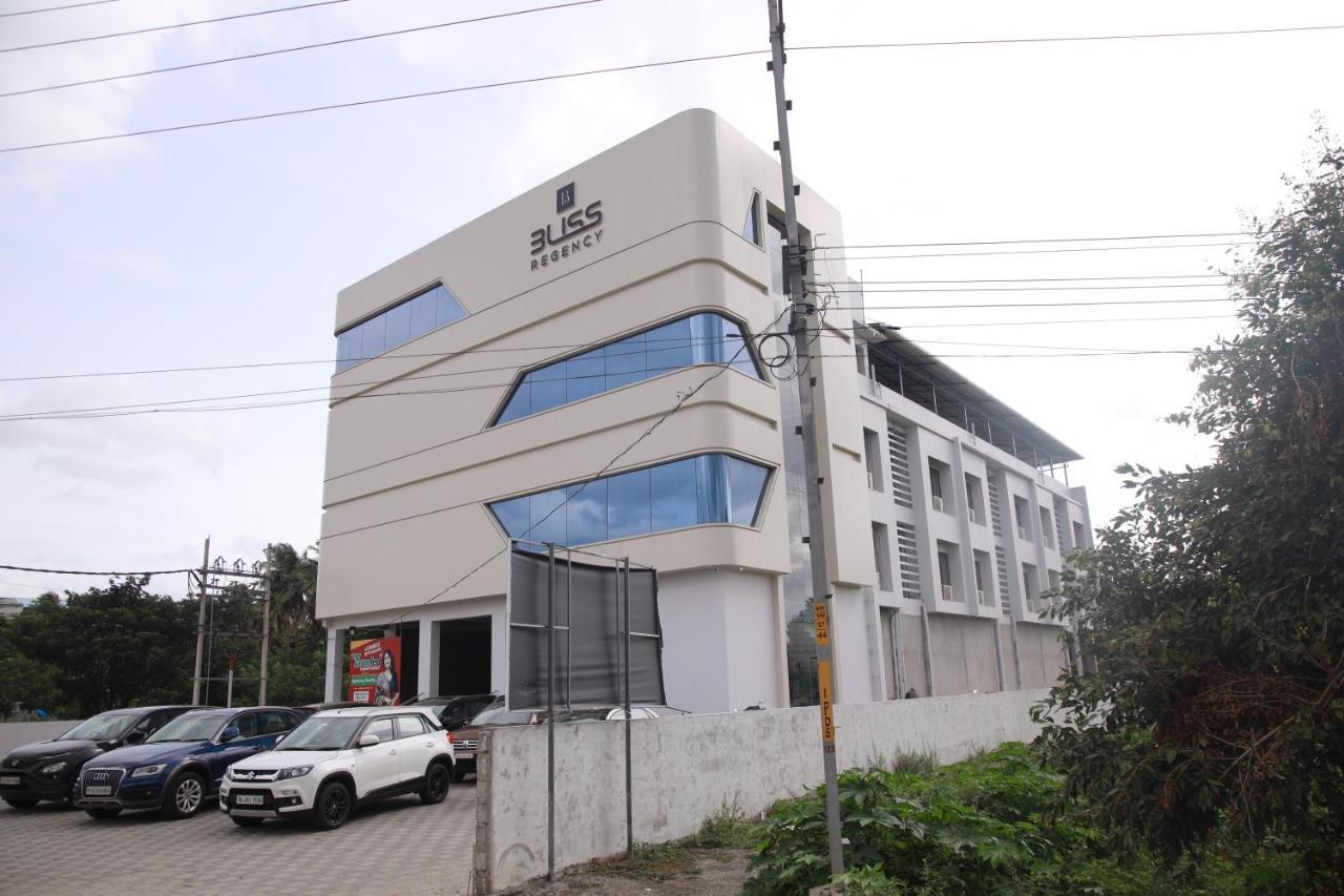 Bliss Regency Business Hotel Palakkad Eksteriør bilde