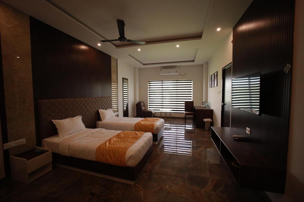 Bliss Regency Business Hotel Palakkad Eksteriør bilde