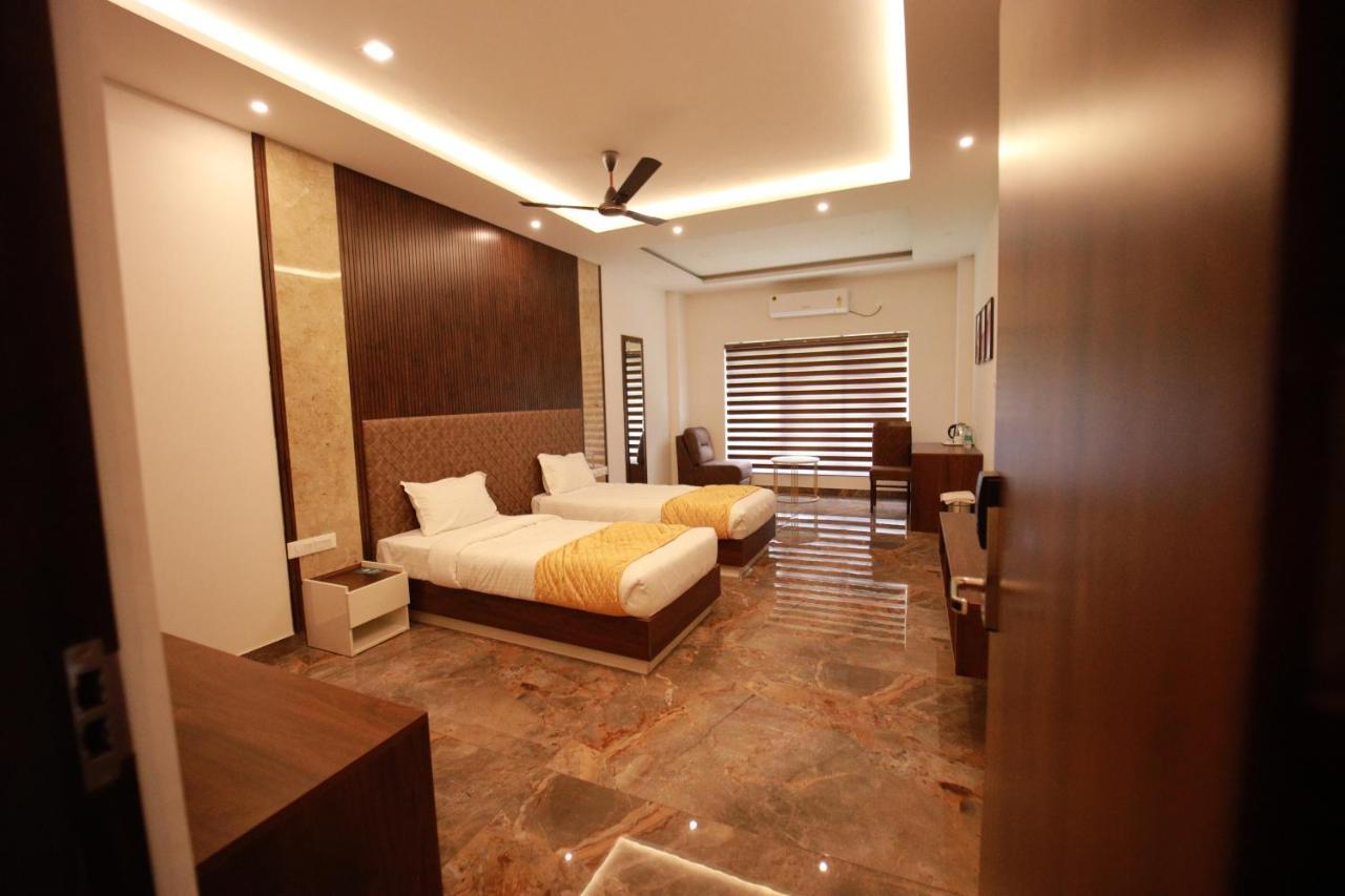 Bliss Regency Business Hotel Palakkad Eksteriør bilde