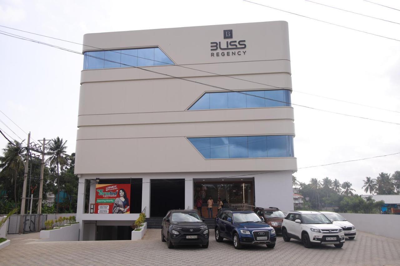 Bliss Regency Business Hotel Palakkad Eksteriør bilde