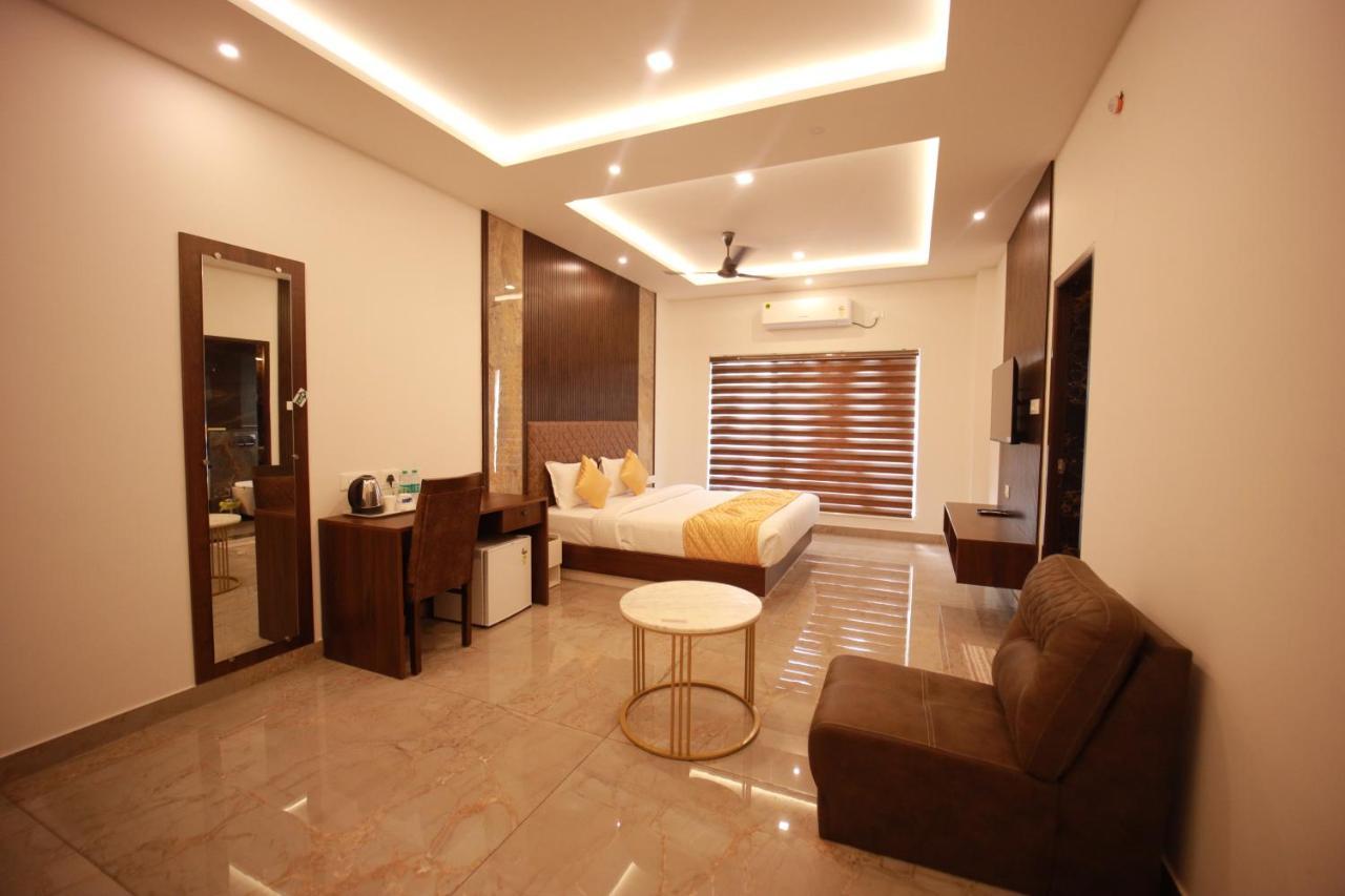 Bliss Regency Business Hotel Palakkad Eksteriør bilde