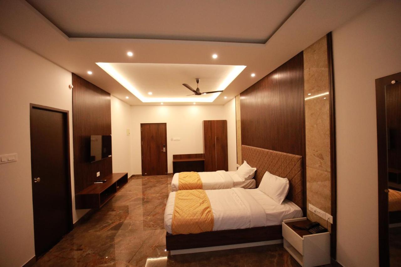 Bliss Regency Business Hotel Palakkad Eksteriør bilde