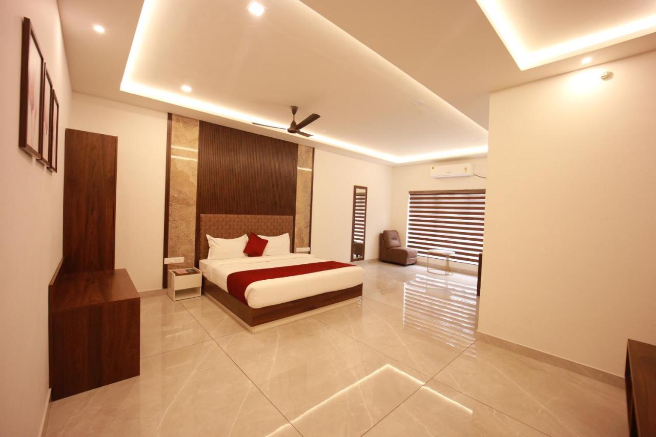 Bliss Regency Business Hotel Palakkad Eksteriør bilde